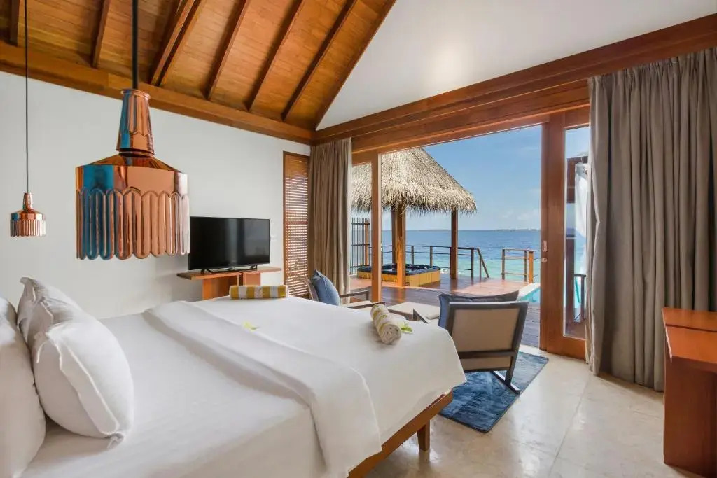 Furaveri Island Resort & Spa