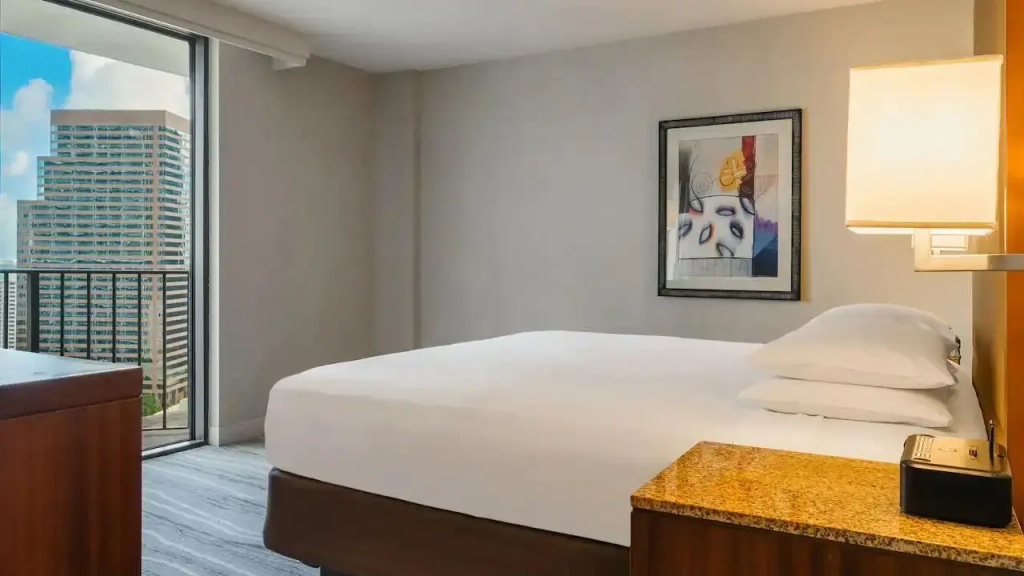 Panorama Double Suite (full double bed)