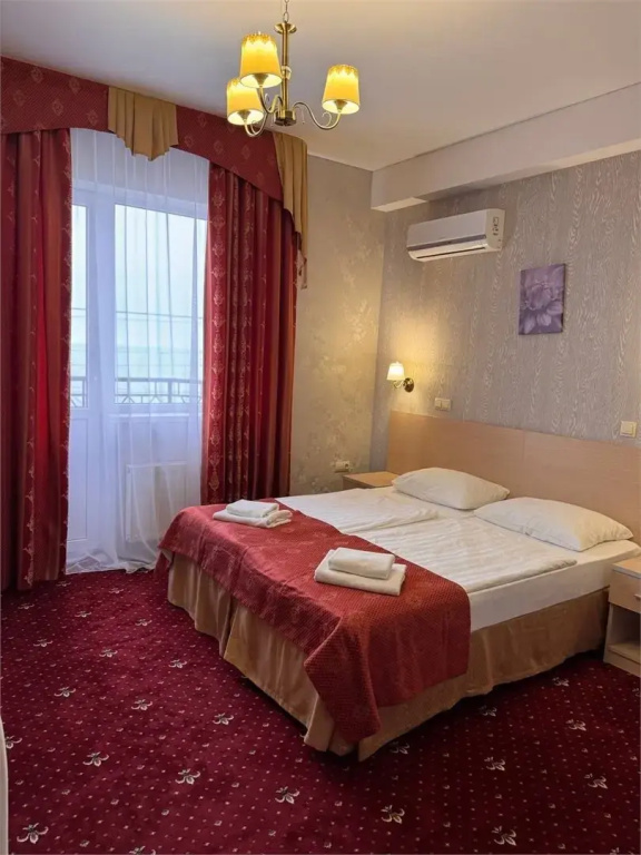 Standard Superior Double room with balcony (full double bed)