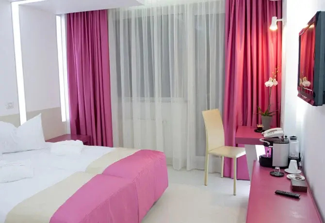 Standard Bougainvillea Double room (twin beds)
