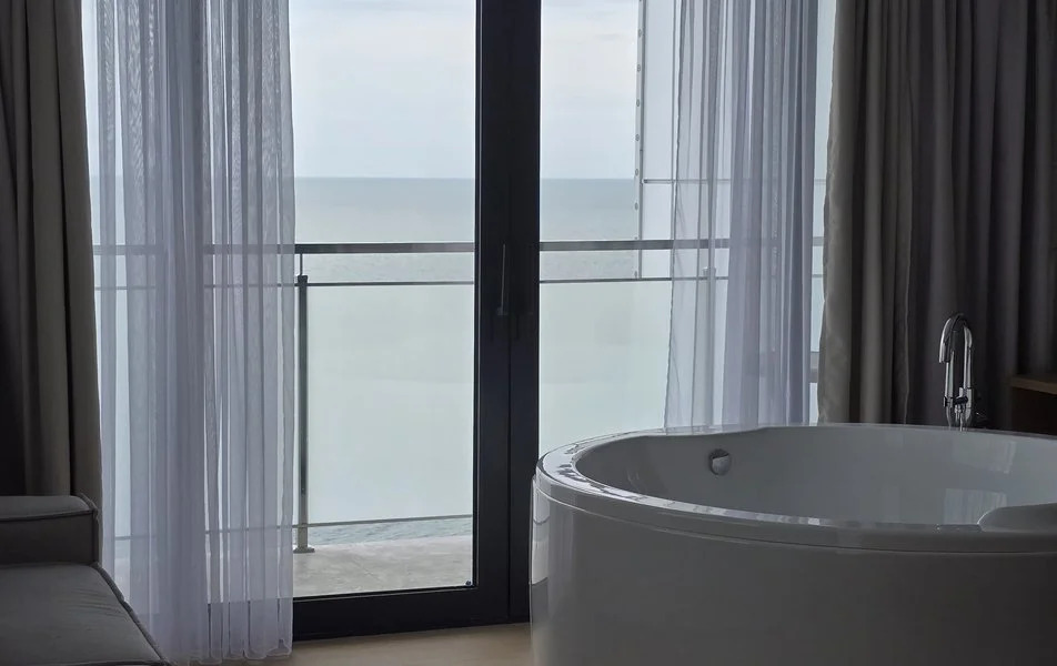 Двухместный люкс Улучшенный c 1 комнатой с видом на море двуспальная кровать в Изумруд