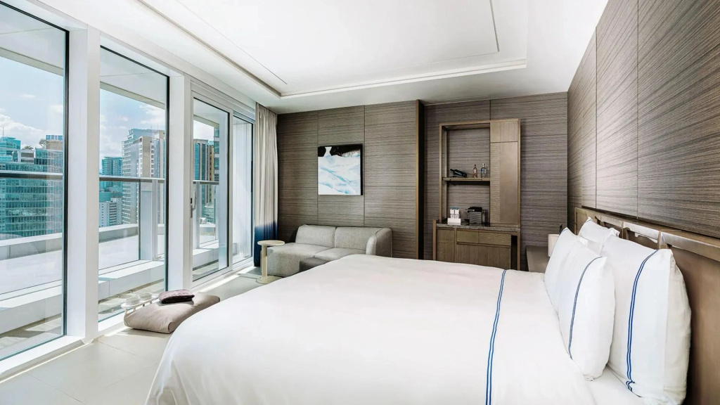 Premier Pet Double room with ocean view (full double bed)
