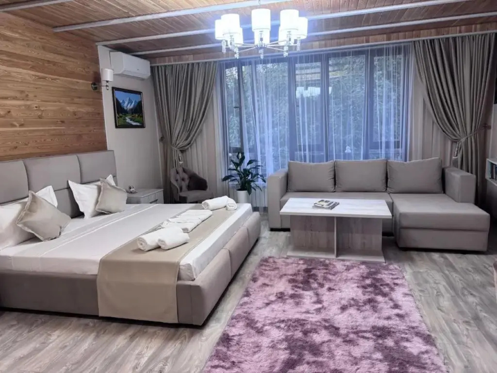 Kausar. Hotel - Chambres