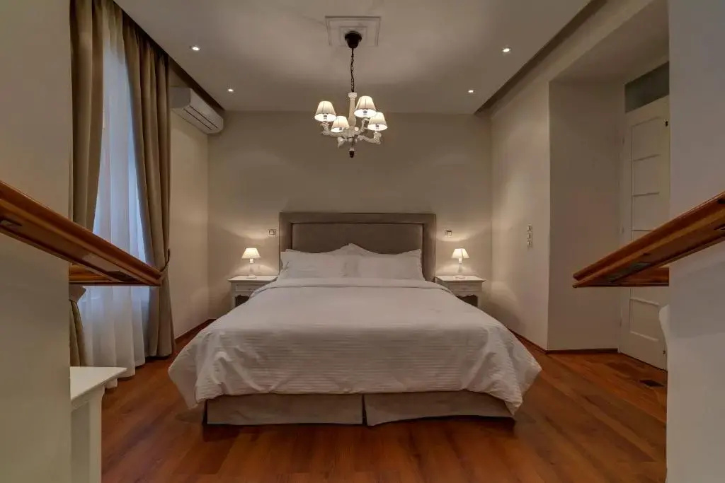 Double Junior Suite (full double bed)
