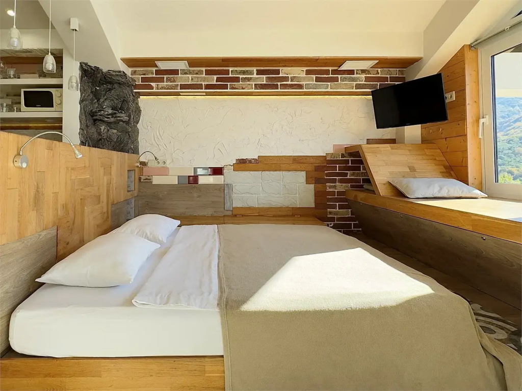 Ethnica Double Apartment (full double bed)