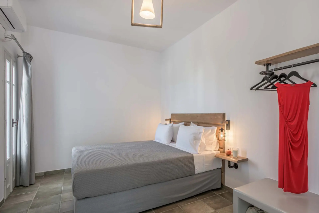 Double room with sea view (full double bed)