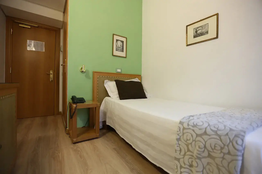 Hotel Touring Pisa - Chambres