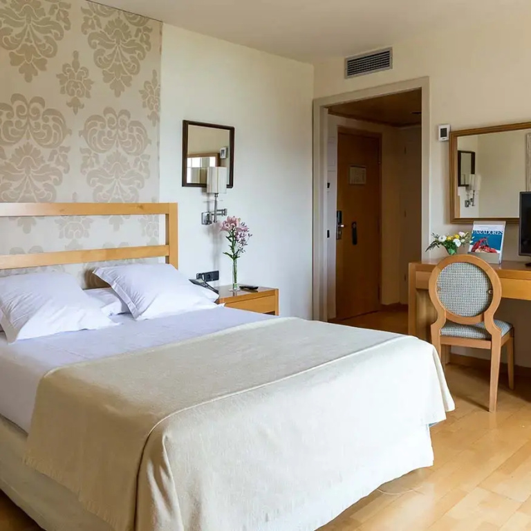 Parador De Vic Sau - Chambres