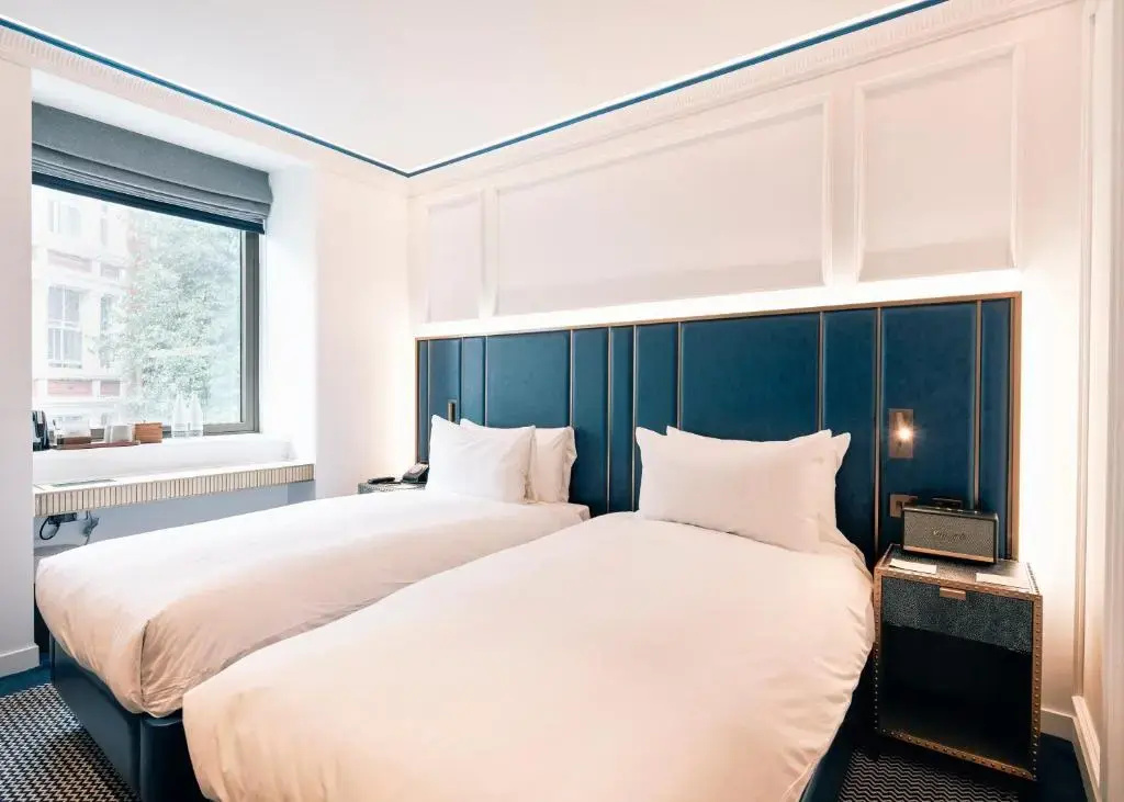 Double room (twin beds)
