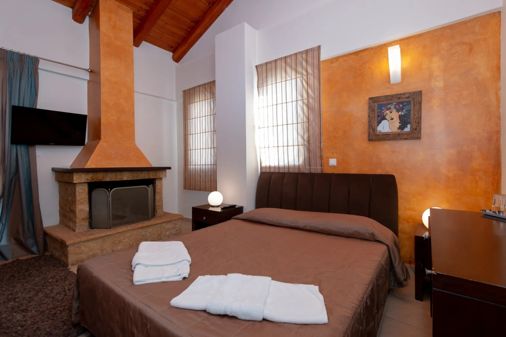 With Fireplace Double room (full double bed)