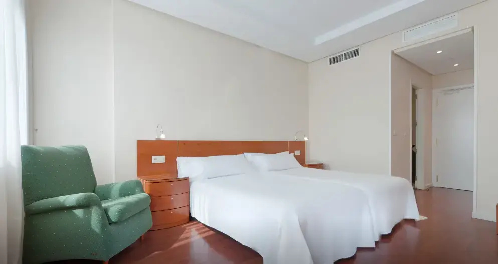 Standard Double room with pool view (full double bed)