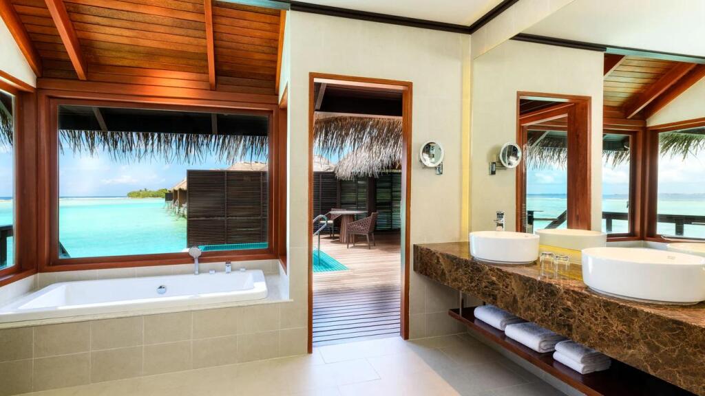 Sheraton Maldives Full Moon Resort & Spa