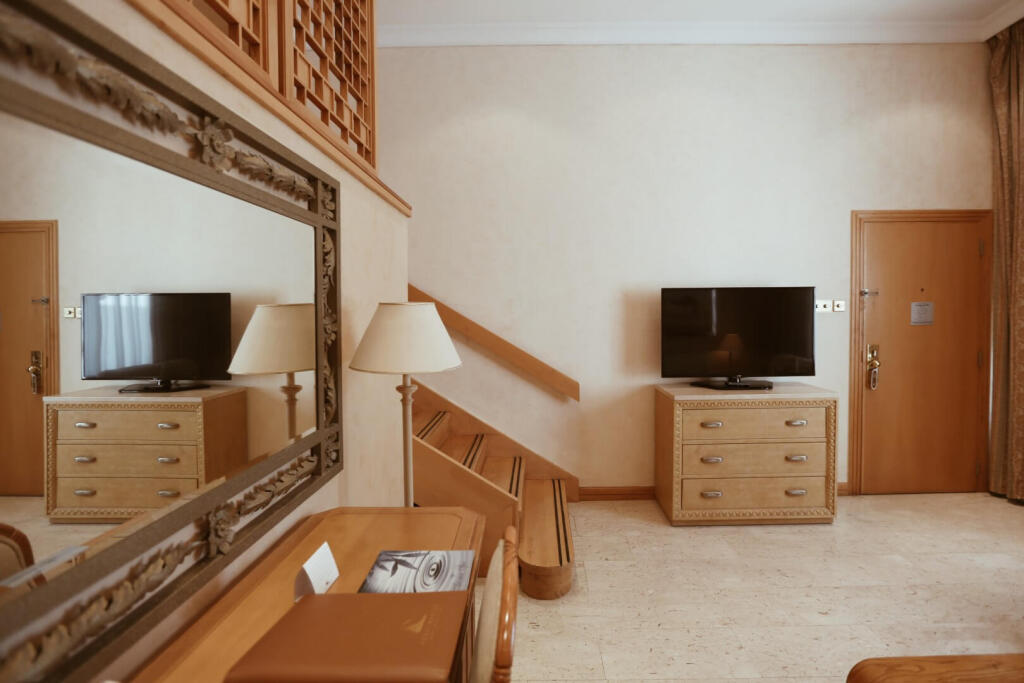 Dubai Marine Beach Resort & Spa