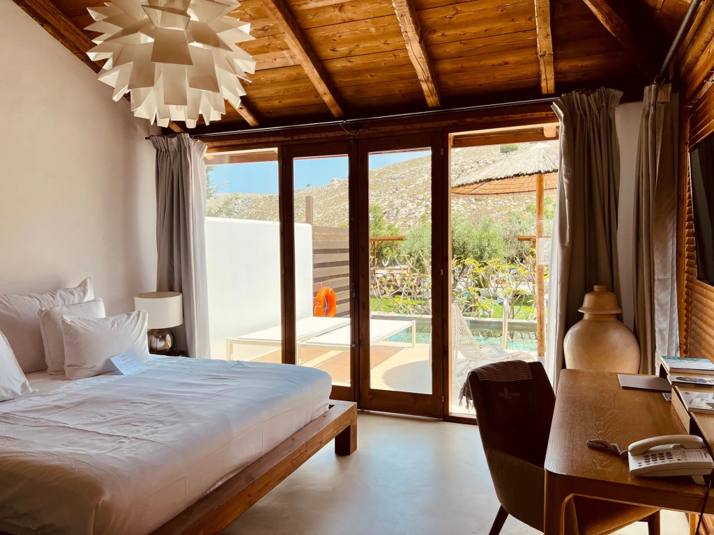 Executive Double Bungalow (full double bed)