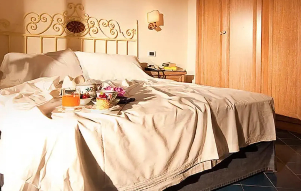 Comfort Double Family room (full double bed)