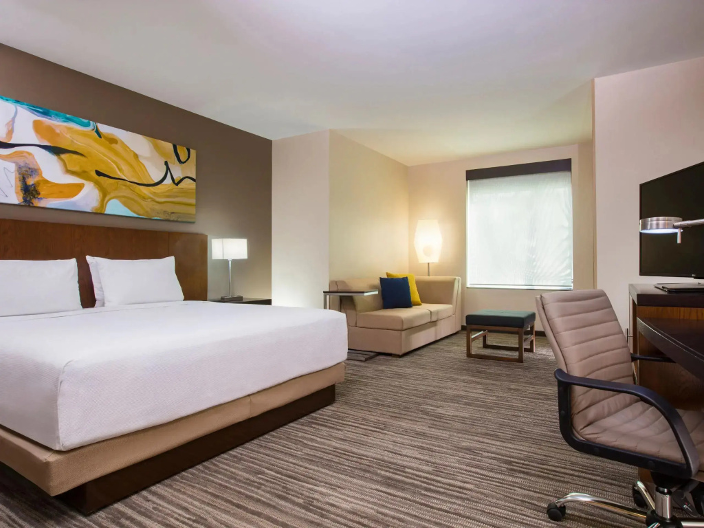 High Floor Double room (full double bed)