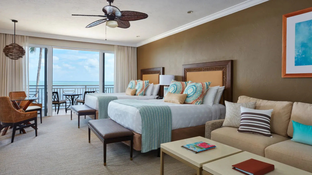 Lodge Quadruple Suite oceanfront