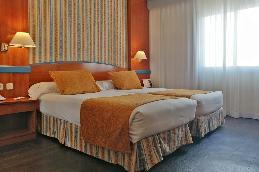 Basic Double room (full double bed)