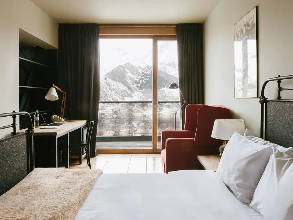 Executive Double room with mountain view (full double bed)
