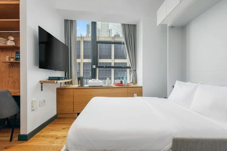 Placemakr Wall Street Room Type - Murphy Double Studio (full double bed)