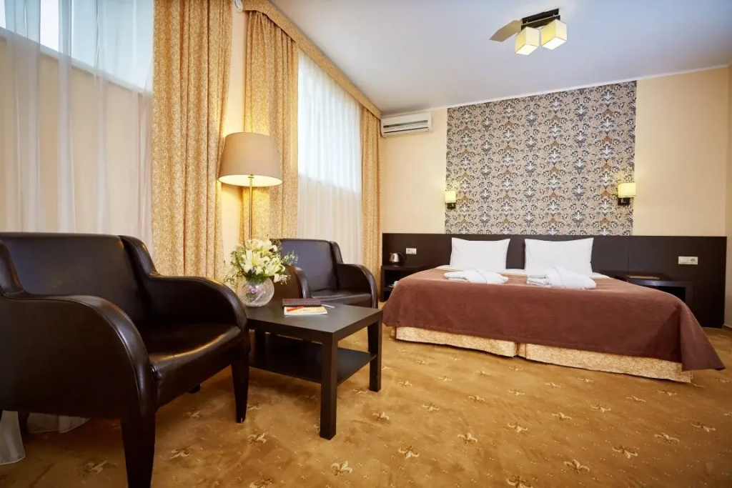 Kaluga Plaza Hotel Room Type - Standard Superior Double room full double bed