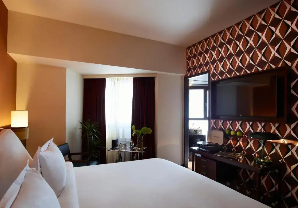 Classic Double room (full double bed)