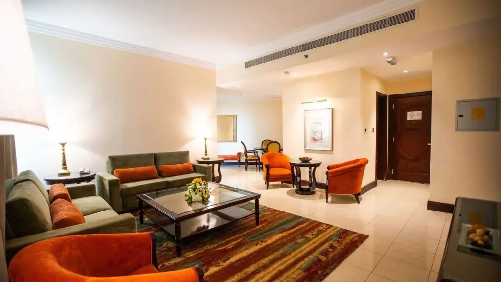City Seasons Suites - Chambres