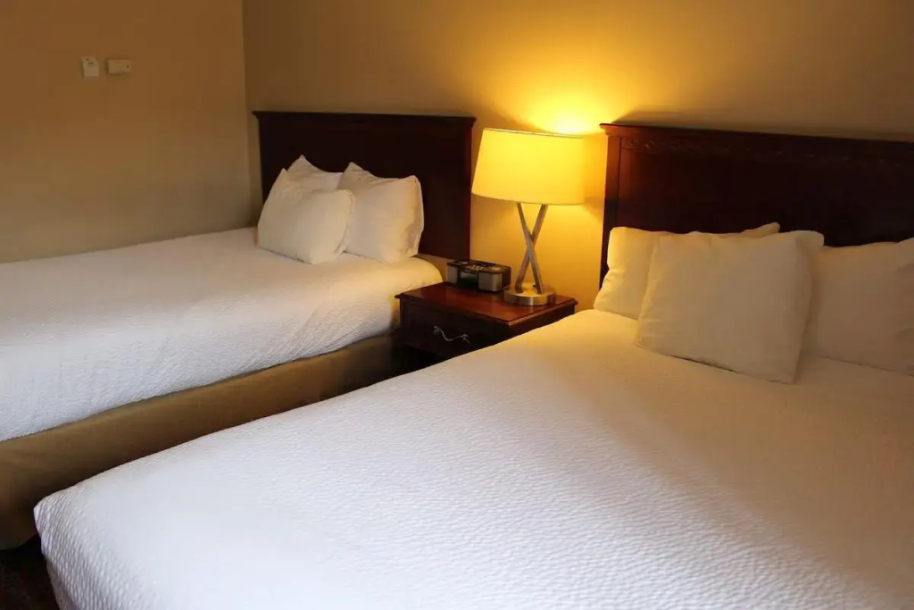 Ramada by Wyndham Campbell River - Chambres
