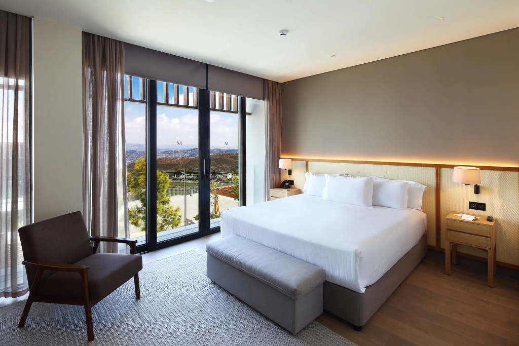 Luxe Quadruple Suite