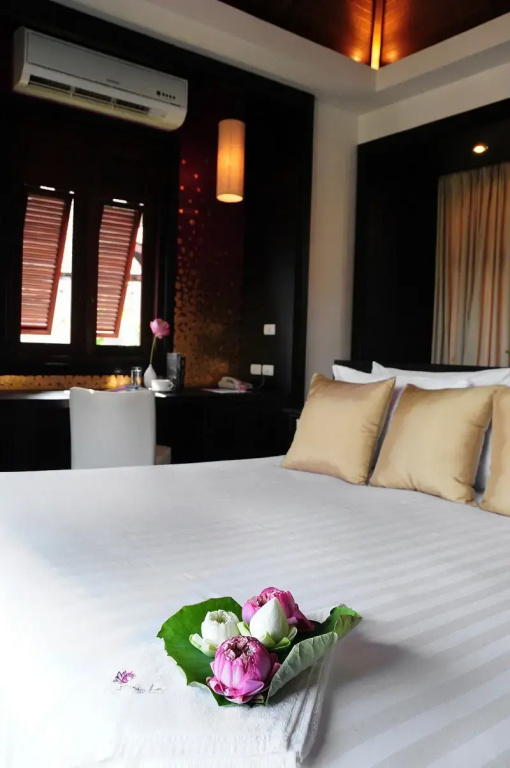 Deluxe Pool Double Villa Ocean View (full double bed)
