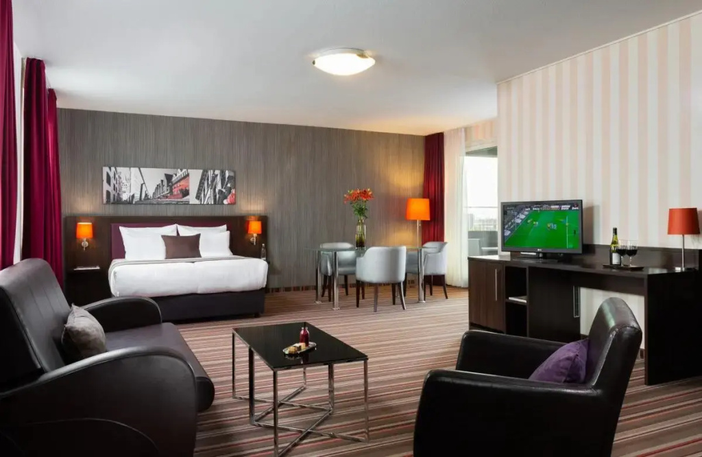 Leonardo Hotel Koeln - Chambres