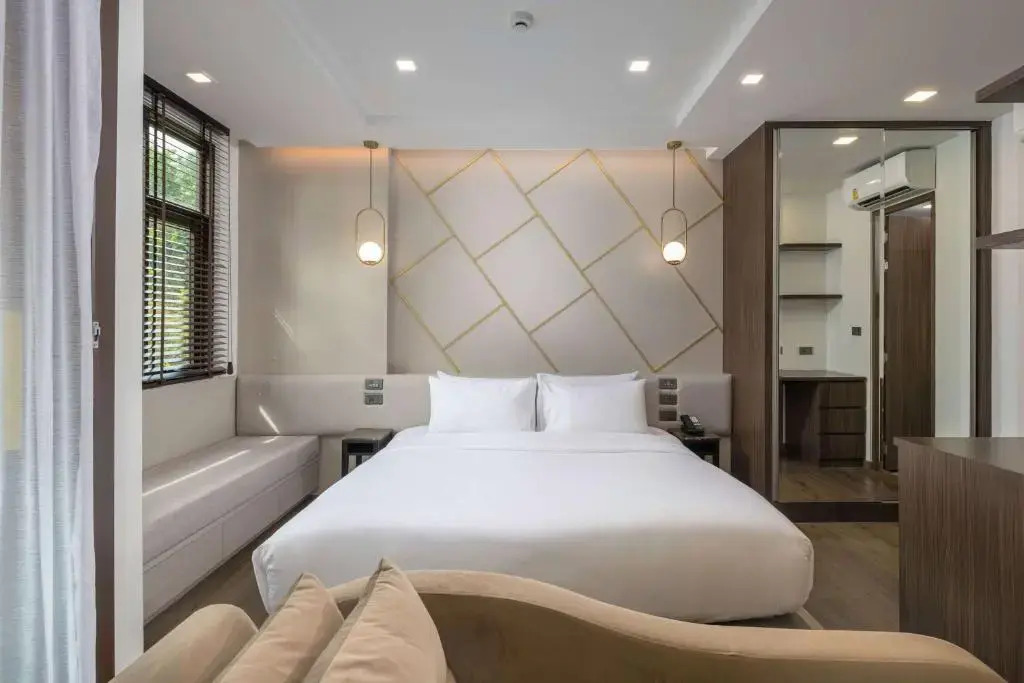 Двухместный номер Premier двуспальная кровать в The Proud Karon Beach Phuket Trademark Collection By Wyndham