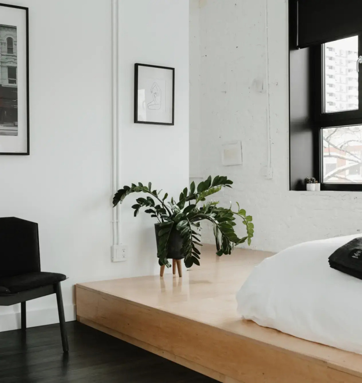Large Double room (full double bed)