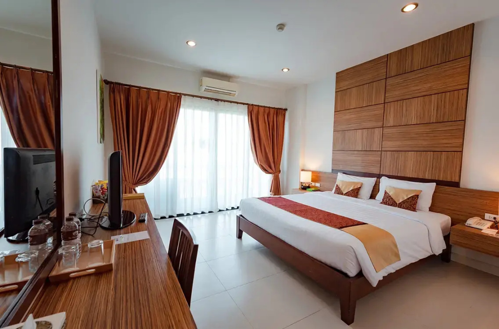 Superior Double room (full double bed)