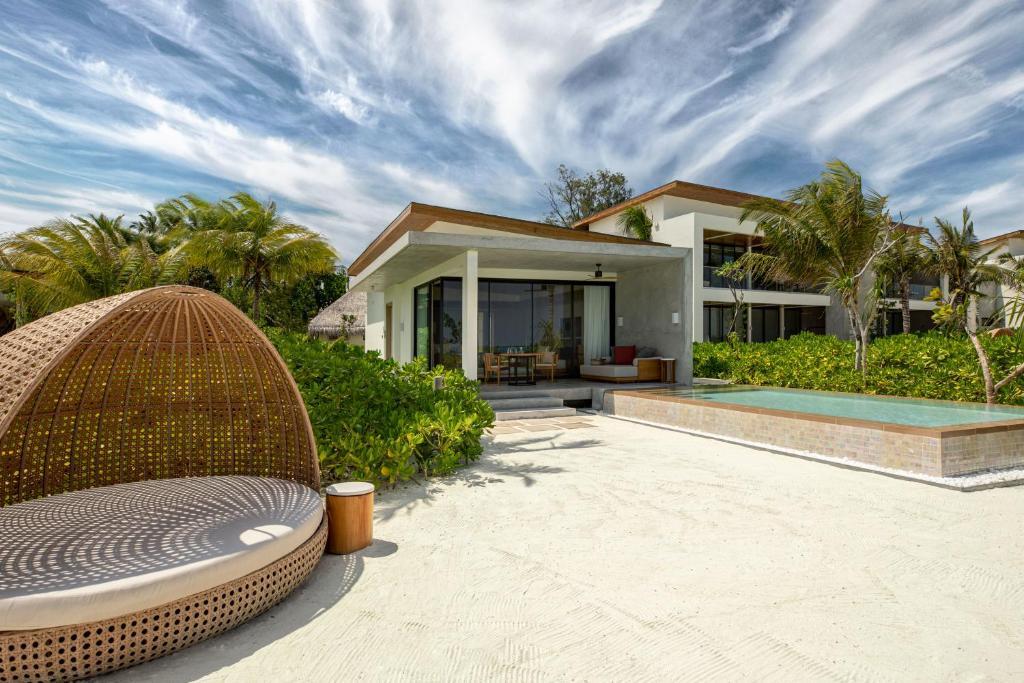 Kuda Villingili Resort Maldives