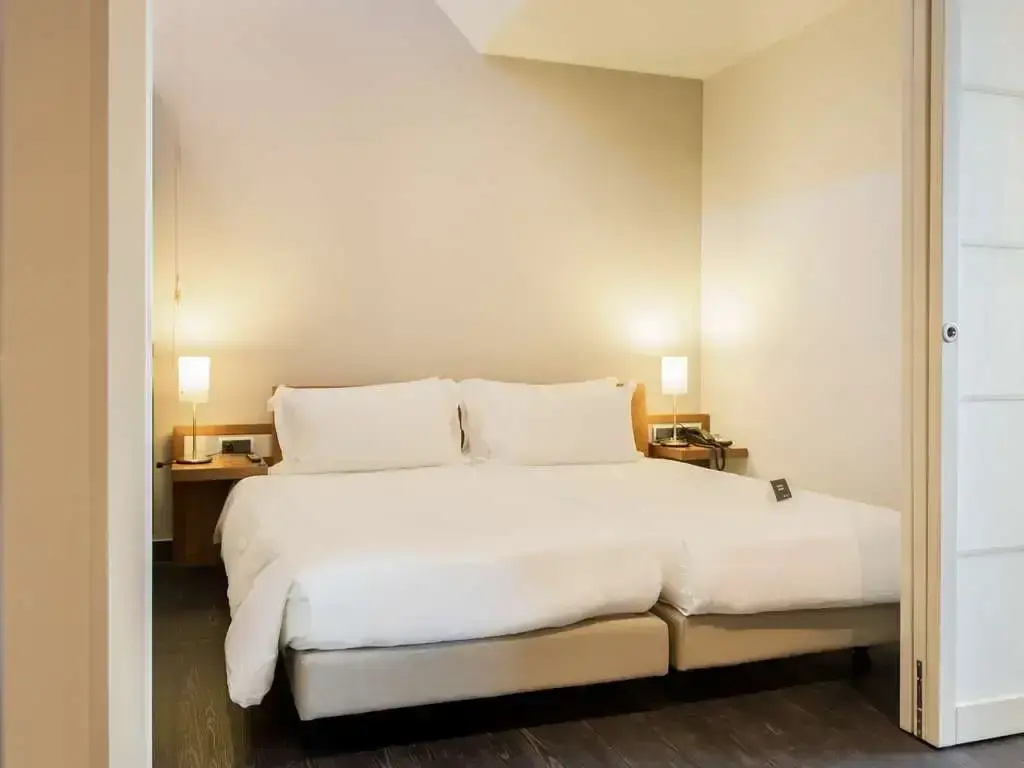 Double Apartment twin beds