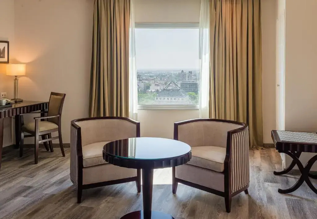 Diplomatic Hotel - Chambres
