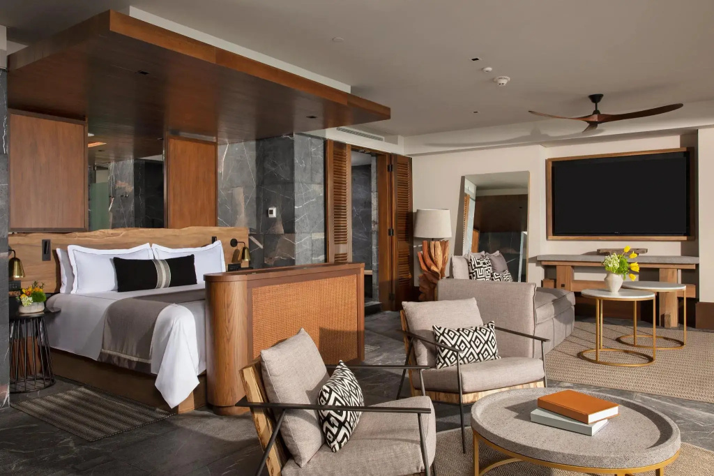 Master Double Suite oceanfront (full double bed)