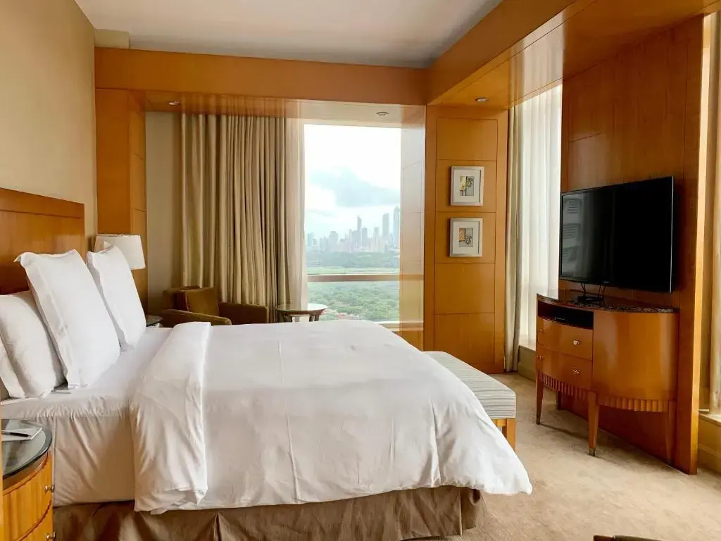 Deluxe Double room with sea view (full double bed) (king size bed)