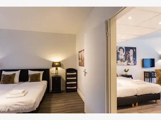 Double Family Apartment (full double bed)