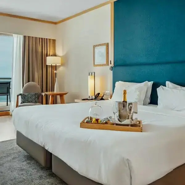 Sesimbra Oceanfront Hotel - Chambres