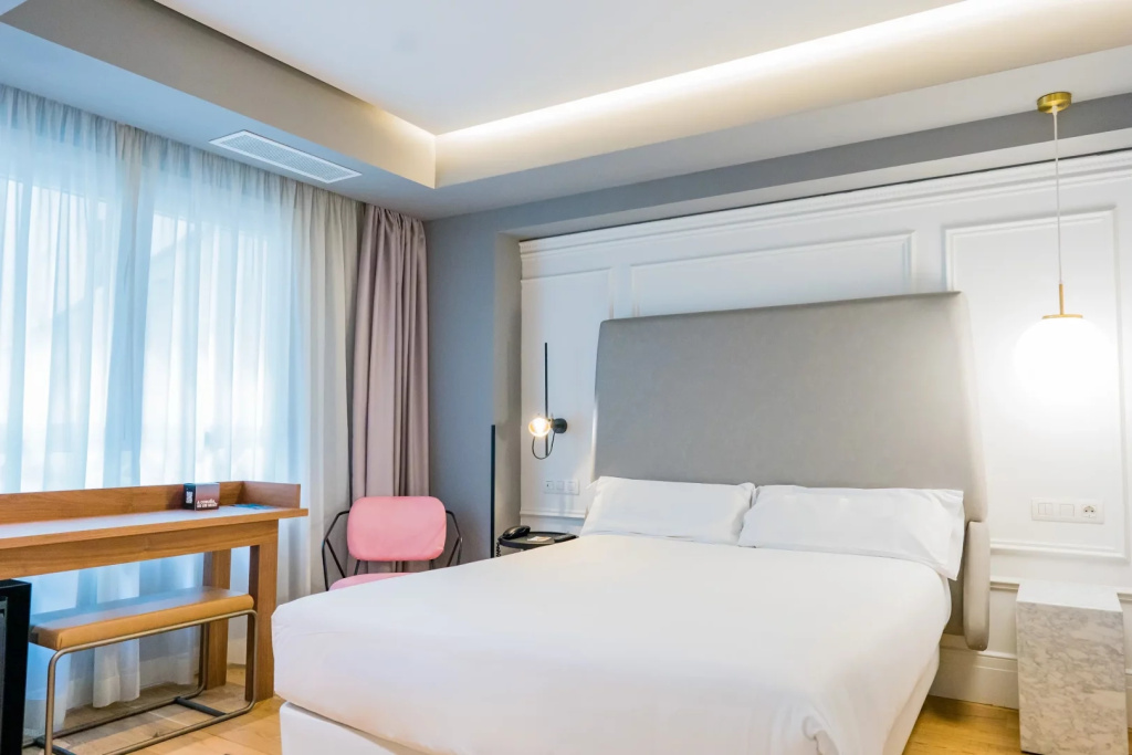 Standard Interior Double room (full double bed)