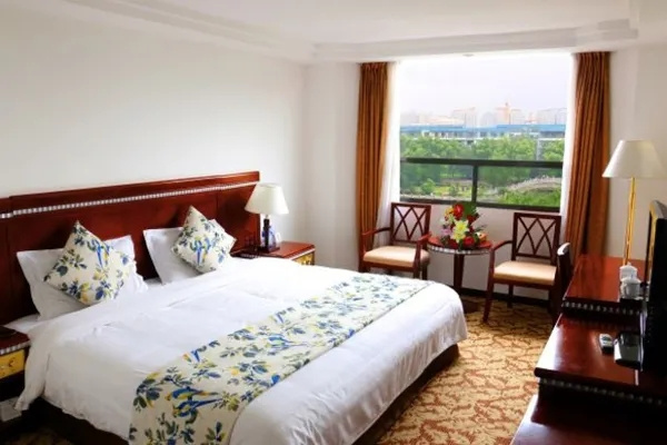 Double Suite (full double bed)