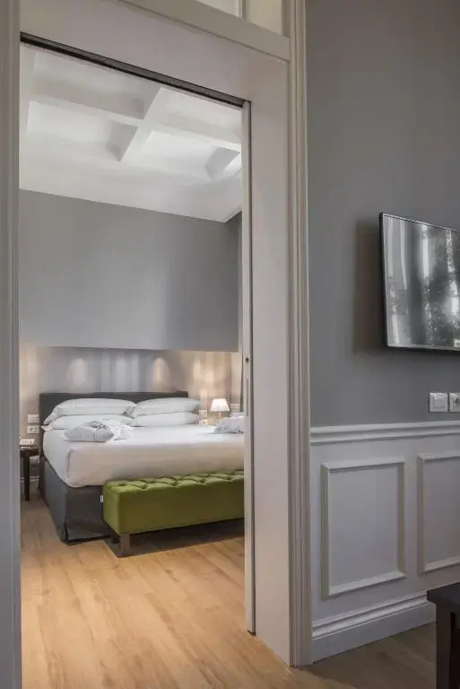 Double Junior Suite (full double bed)