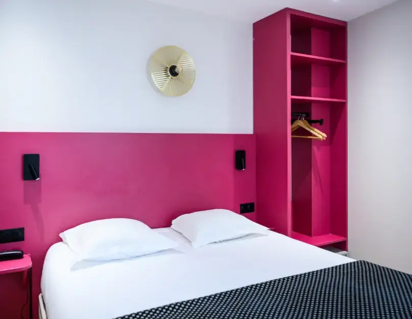 Single room (full double bed)