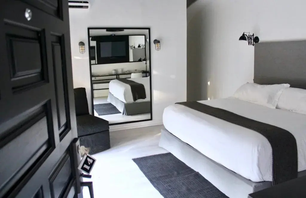Double room with balcony (full double bed)