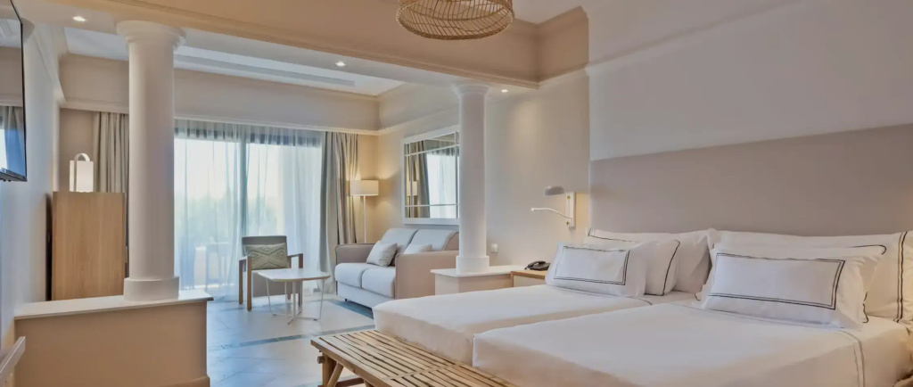 Premium Double room (full double bed)