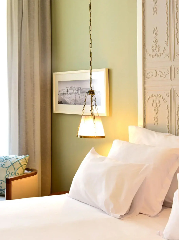 Deluxe Double room (full double bed)