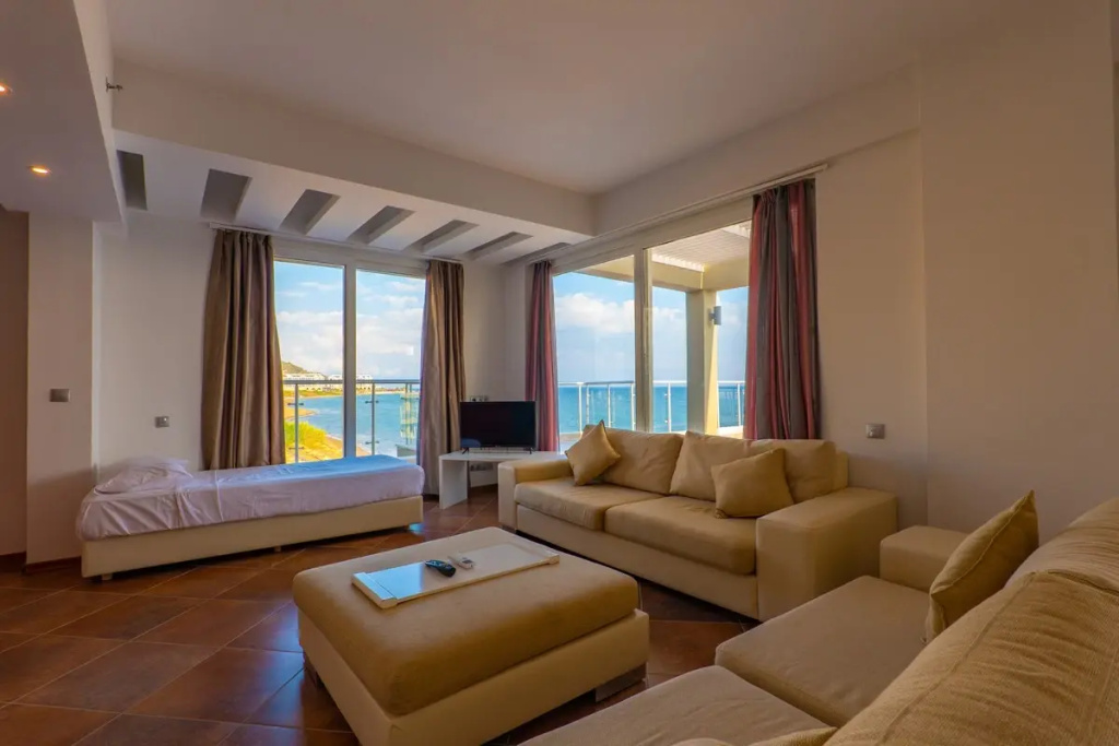 Penthouse Suite