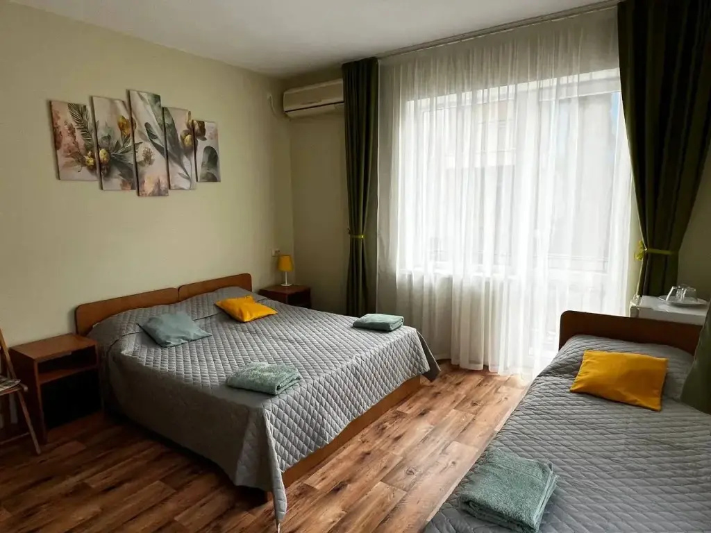 Standard Triple room with balcony